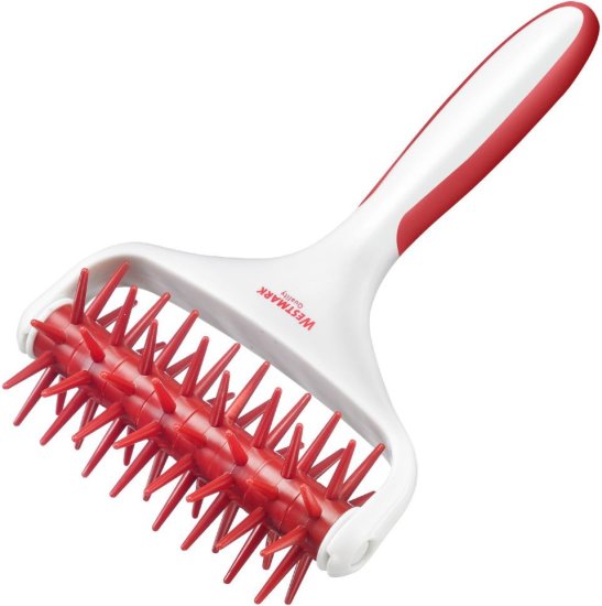 רולר קוצים לבצק מבית Westmark - צבע אדום ולבן