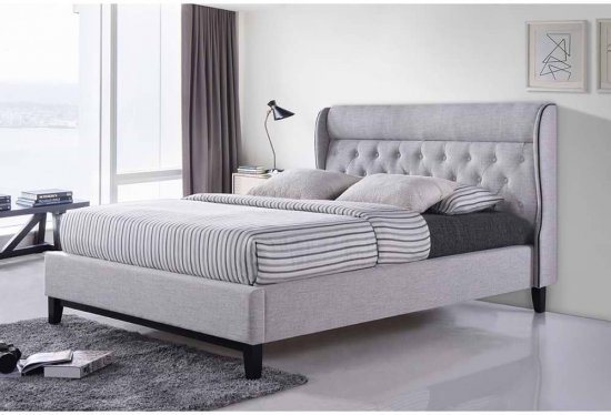 מיטה זוגית מעוצבת 160×200 בריפוד בד עם רגלי עץ דגם פיונה מבית Home Decor – צבע אפור