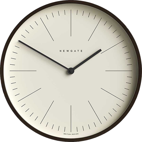 שעון קיר Newgate Clarke - צבע עץ כהה