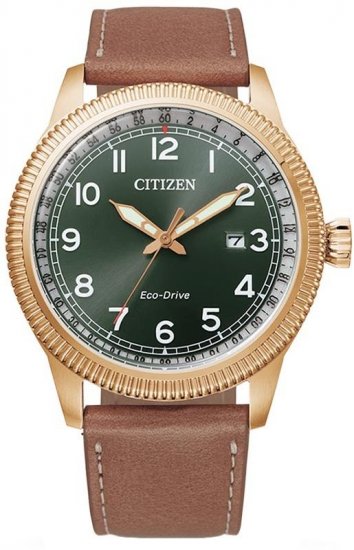 שעון יד אנלוגי לגברים עם רצועת עור חומה Citizen Eco-Drive BM7483-15X – צבע ירוק