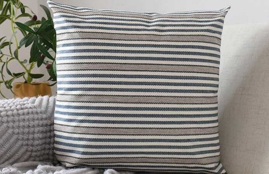 כרית נוי דגם ונוס פסים 45x45 ס''מ מבית פסים