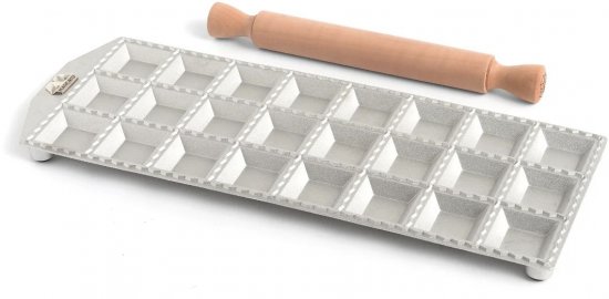 תבנית קלאסית להכנת 24 רביולי מרובע גדול מבית Marcato