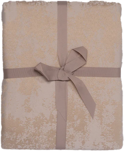 מפת שולחן בגודל 155X350 ס"מ דגם Carmel מבית אריגי גד – צבע מוקה