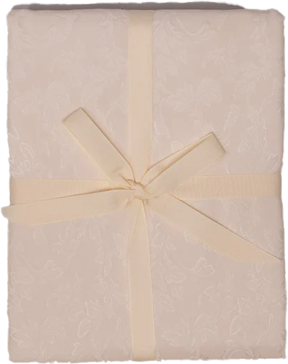 מפת שולחן בגודל 155X450 ס''מ דגם Sigal מבית אריגי גד - צבע קרם