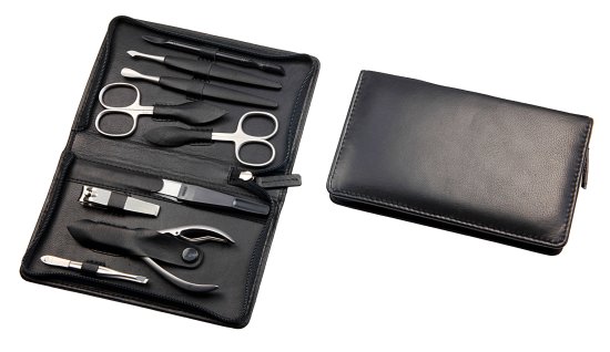 סט מניקור פדיקור 9 חלקים בגימור מט סדרת Sunshine מבית HK - נרתיק עור שחור