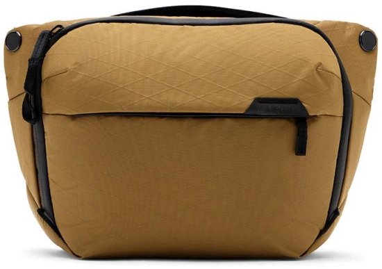 תיק צד Everyday Sling 6L V2 מבית Peak Design - בצבע חום
