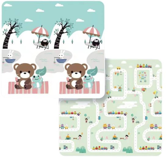 משטח פעילות מתקפל דו צדדי לתינוקות מבית Yamayo - איורי כבישים וחיות בצד האגם